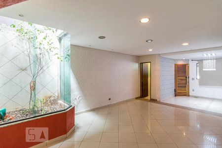 Sala de casa para alugar com 3 quartos, 130m² em Vila Scarpelli, Santo André