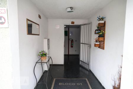 Hall de apartamento à venda com 2 quartos, 43m² em Lins de Vasconcelos, Rio de Janeiro