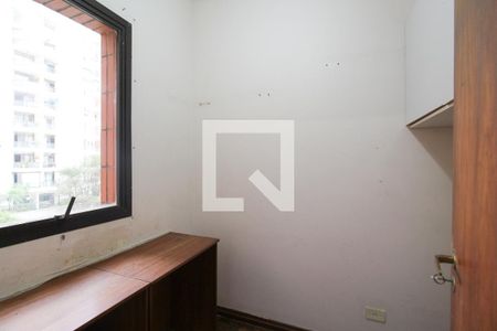 Apartamento para alugar com 146m², 4 quartos e 2 vagasQuarto de Serviço