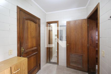 Apartamento para alugar com 146m², 4 quartos e 2 vagasÁrea de serviço