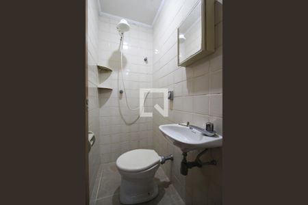 Apartamento para alugar com 146m², 4 quartos e 2 vagasBanheiro de Serviço