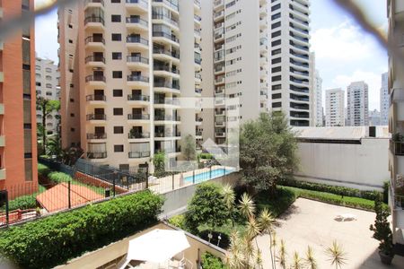 Apartamento para alugar com 146m², 4 quartos e 2 vagasVista da Suíte 2