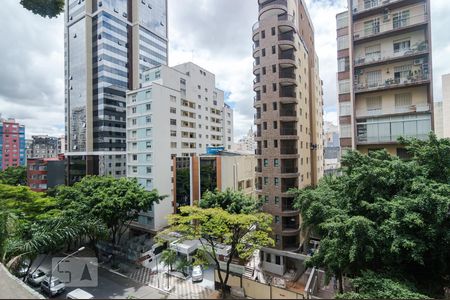 Vista da Sala de apartamento para alugar com 3 quartos, 250m² em Higienópolis, São Paulo