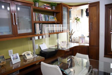 Escritório de apartamento para alugar com 3 quartos, 100m² em Setor Aeroporto, Goiânia