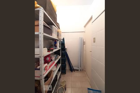 Casa de condomínio à venda com 250m², 3 quartos e 2 vagasQuarto de Serviço