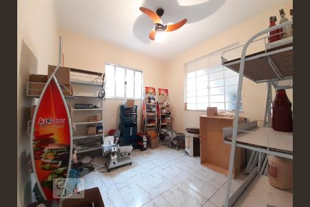 Casa de condomínio à venda com 250m², 3 quartos e 2 vagasQuarto 2