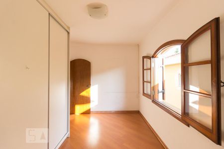 Quarto Suíte 1 de casa à venda com 3 quartos, 350m² em Jardim Franca, São Paulo