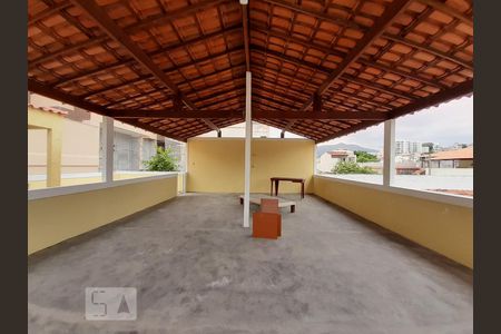 Casa de condomínio à venda com 400m², 3 quartos e sem vagaTerraço
