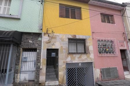 Casa à venda com 300m², 3 quartos e 2 vagasFachada