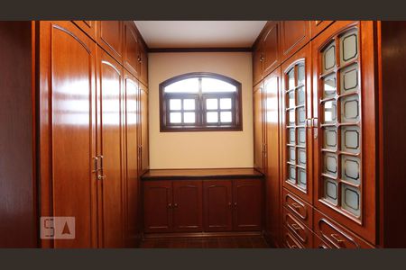 Casa à venda com 485m², 4 quartos e 7 vagassuite 3