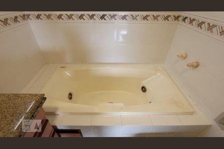 Casa à venda com 485m², 4 quartos e 7 vagassuite 2