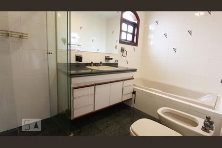 Casa à venda com 485m², 4 quartos e 7 vagassuite