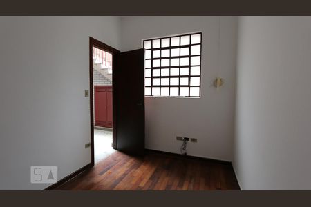Casa à venda com 485m², 4 quartos e 7 vagasquarto de serviço