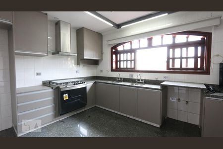 Casa à venda com 485m², 4 quartos e 7 vagascozinha