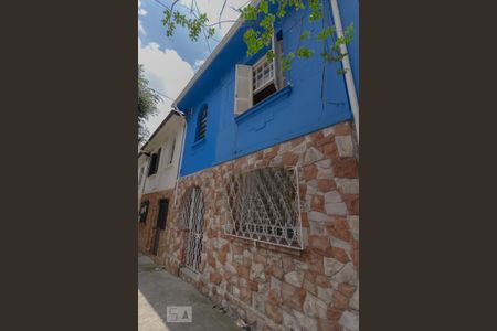 Fachada de casa à venda com 2 quartos, 120m² em Cambuci, São Paulo