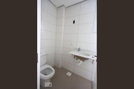 Banheiro 1 de apartamento para alugar com 2 quartos, 103m² em Vila Rosa, Novo Hamburgo