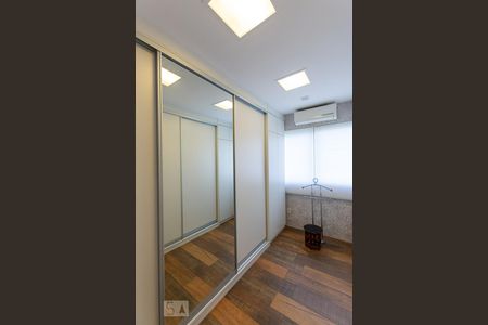 Apartamento à venda com 100m², 1 quarto e 2 vagasCloset/ da Suite