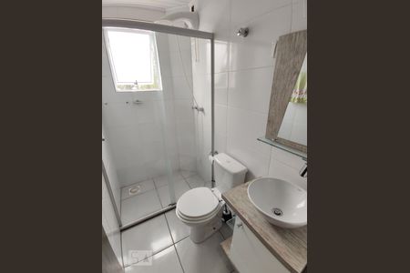 Banheiro de apartamento à venda com 2 quartos, 60m² em Loteamento Parque Recreio, São Leopoldo
