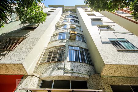 Apartamento à venda com 100m², 3 quartos e sem vaga Apartamento à venda com 100m², 3 quartos e sem vagaFachada