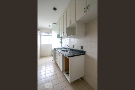 Cozinha de apartamento para alugar com 2 quartos, 50m² em Paulicéia, São Bernardo do Campo