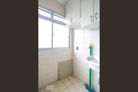 Área de serviço de apartamento para alugar com 2 quartos, 50m² em Paulicéia, São Bernardo do Campo