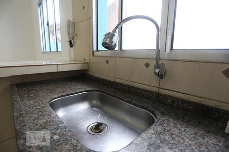 Cozinha de apartamento para alugar com 1 quarto, 60m² em Umuarama, Osasco