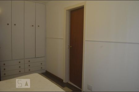 Quarto de apartamento para alugar com 3 quartos, 186m² em Vila Suzana, São Paulo