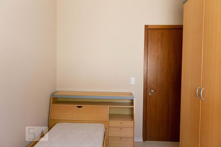 Quarto 1 de apartamento para alugar com 2 quartos, 61m² em Petrópolis, Porto Alegre