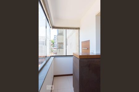 Varanda de apartamento para alugar com 2 quartos, 61m² em Petrópolis, Porto Alegre