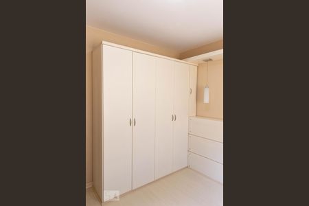 Quarto 2 de apartamento para alugar com 2 quartos, 61m² em Petrópolis, Porto Alegre