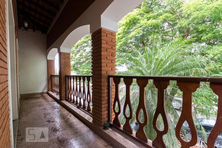 Casa para alugar com 432m², 4 quartos e 4 vagasSacada