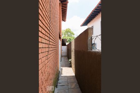 Casa para alugar com 432m², 4 quartos e 4 vagasLateral