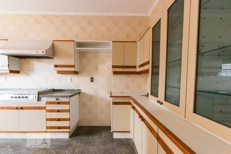 Casa para alugar com 432m², 4 quartos e 4 vagasCozinha