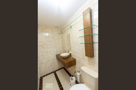 Banheiro Social de apartamento para alugar com 2 quartos, 74m² em Santa Rosa, Niterói
