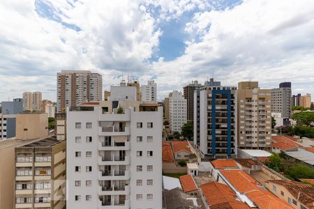 Vista da suíte de apartamento para alugar com 1 quarto, 36m² em Cambuí, Campinas
