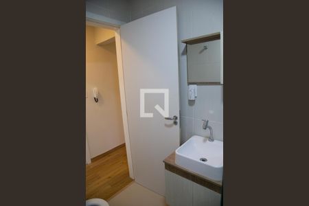 Banheiro de kitnet/studio para alugar com 1 quarto, 37m² em Bela Vista, São Paulo