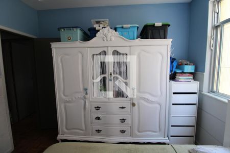 Casa de condomínio à venda com 240m², 3 quartos e 1 vagaQuarto2