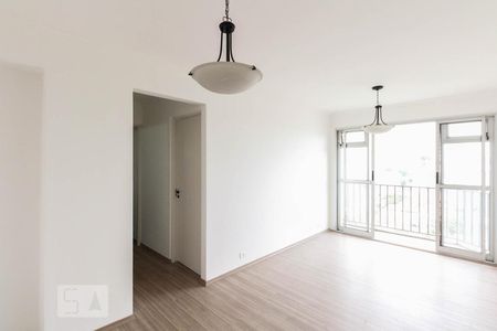 Sala  de apartamento para alugar com 2 quartos, 57m² em Chácara Califórnia, São Paulo