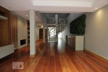 Sala de casa para alugar com 4 quartos, 320m² em Jardim Leonor, São Paulo