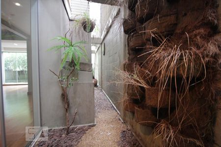 Sala de casa para alugar com 4 quartos, 320m² em Jardim Leonor, São Paulo