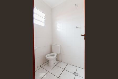 Casa à venda com 80m², 3 quartos e 2 vagasBanheiro da Suíte 1