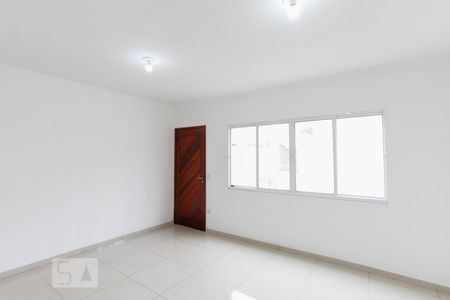 Sala de casa à venda com 3 quartos, 80m² em Vila Babilônia, São Paulo