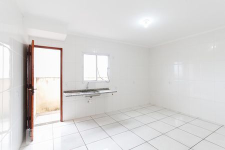 Casa à venda com 80m², 3 quartos e 2 vagasCozinha 
