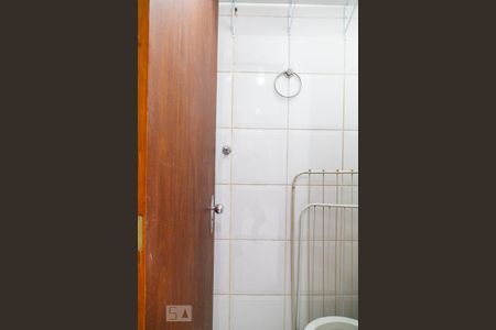 Apartamento à venda com 100m², 3 quartos e 1 vaga Apartamento à venda com 100m², 3 quartos e 1 vagaBanheiro de Serviço