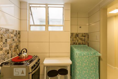 Cozinha de apartamento para alugar com 1 quarto, 36m² em Cidade Baixa, Porto Alegre