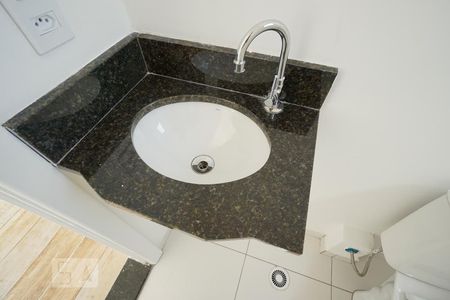 Detalhe lavabo de kitnet/studio para alugar com 1 quarto, 70m² em Vila Esperança, São Paulo