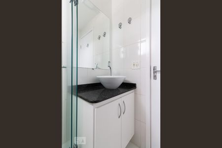 Banheiro de apartamento à venda com 2 quartos, 48m² em Vila Moreira, São Paulo