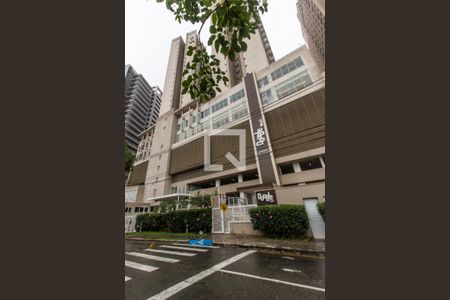 Apartamento à venda com 76m², 2 quartos e 2 vagasVista da Rua