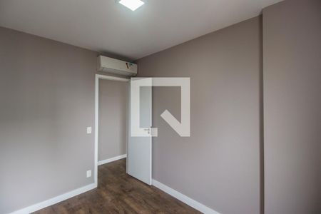 Apartamento à venda com 76m², 2 quartos e 2 vagasQuarto 2