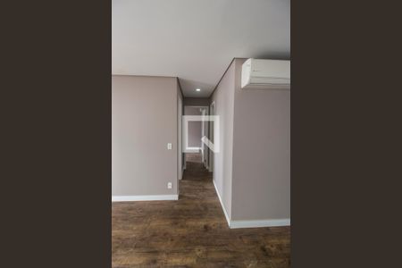 Apartamento à venda com 76m², 2 quartos e 2 vagasCorredor